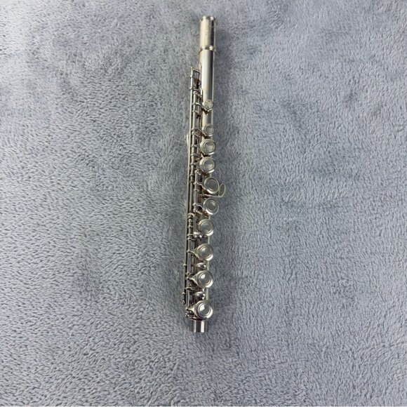 Yamaha Advantage Silver 200AD Flute and Cleaning Rod with Original Case - Picture 13 of 16